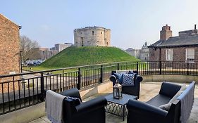 The Old Fire Station Luxury Apartment